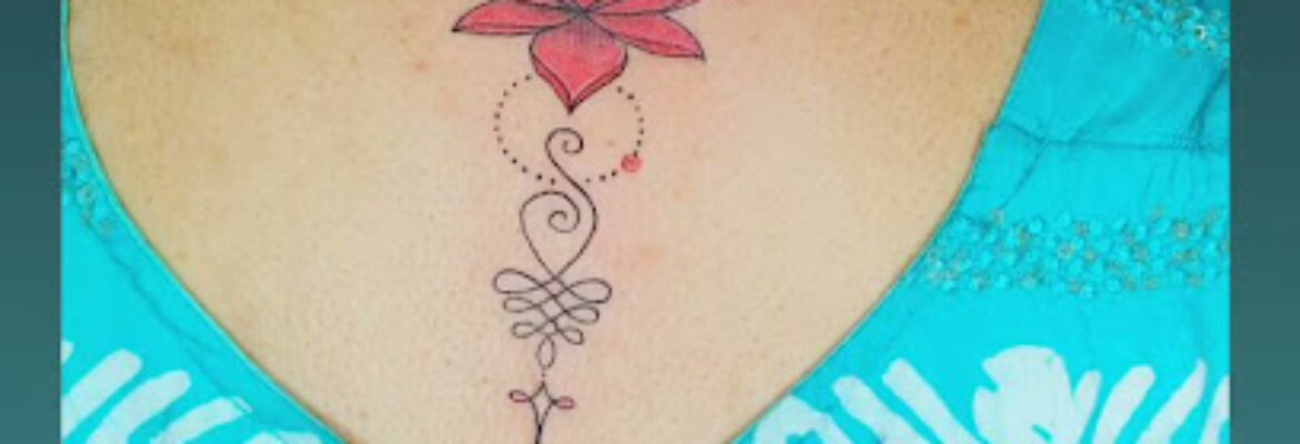 Black ink tattooz & piercing
