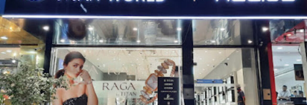 Helios Watch Store – By Titan