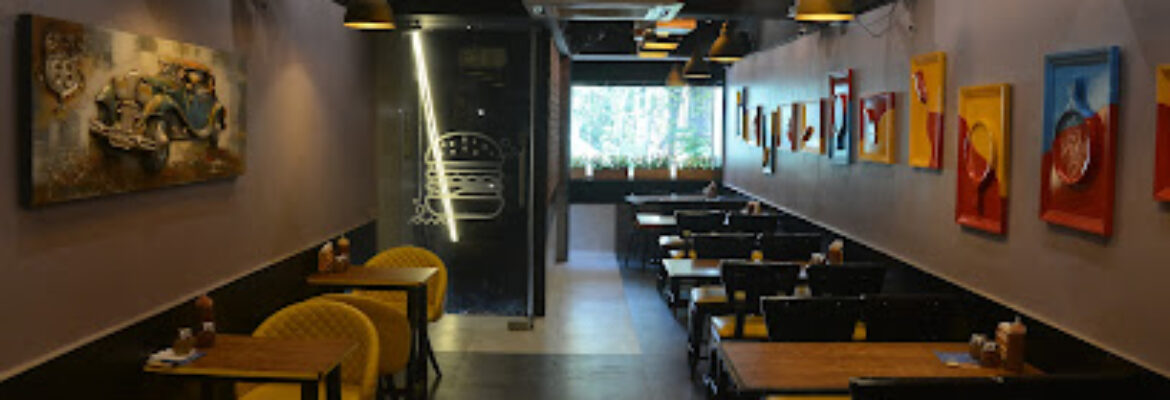 Crazy Cheesy Sadashiv Peth